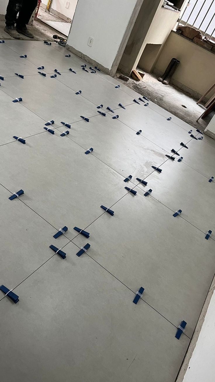 Mão de obra especializada em cortes finos e acabamento